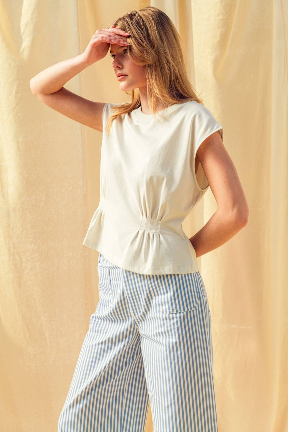 MIOU MUSE - ET6371   ROUND NECK WAIST DETAILED CAP SLEEVE TOP