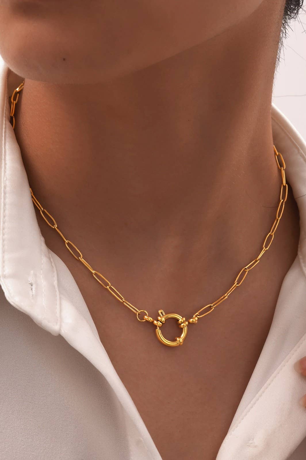 JOSSLYN by wall to wall - 18K STAINLESS STEEL TARNISH FREE CIRCLE NECKLACE