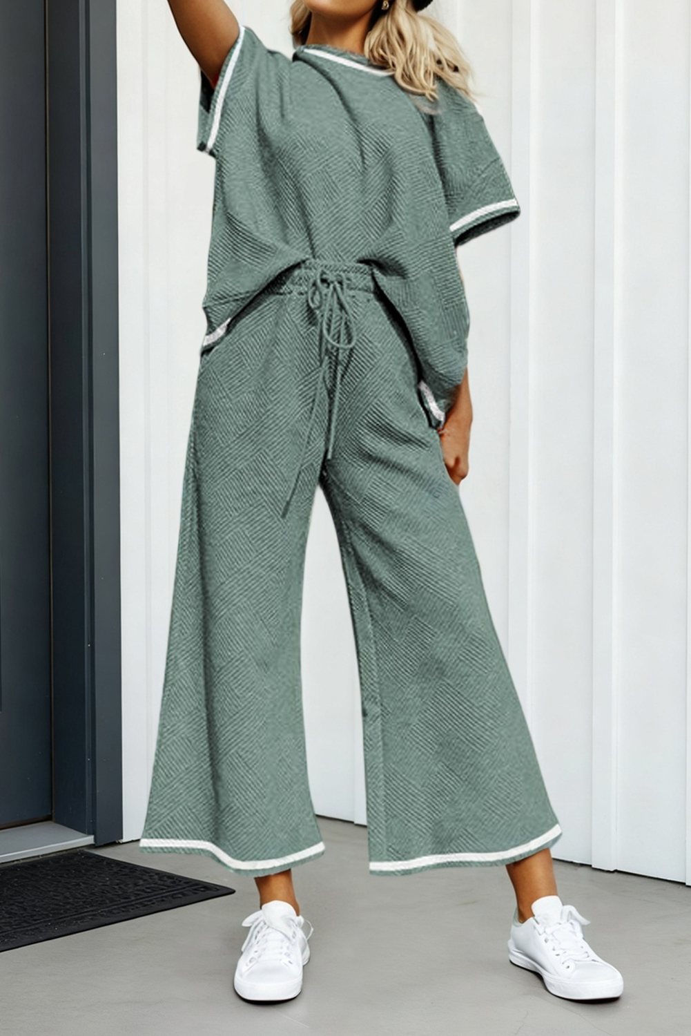 LA Society - LAS Textured Loose T Shirt and Drawstring Pants Set