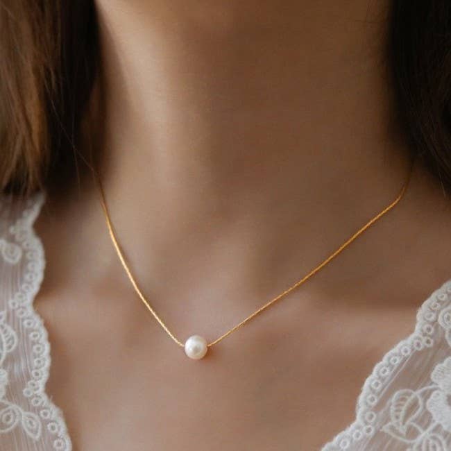 JOSSLYN by wall to wall - 18K STAINLESS STEEL TARNISH FREE PEARL NECKLACE