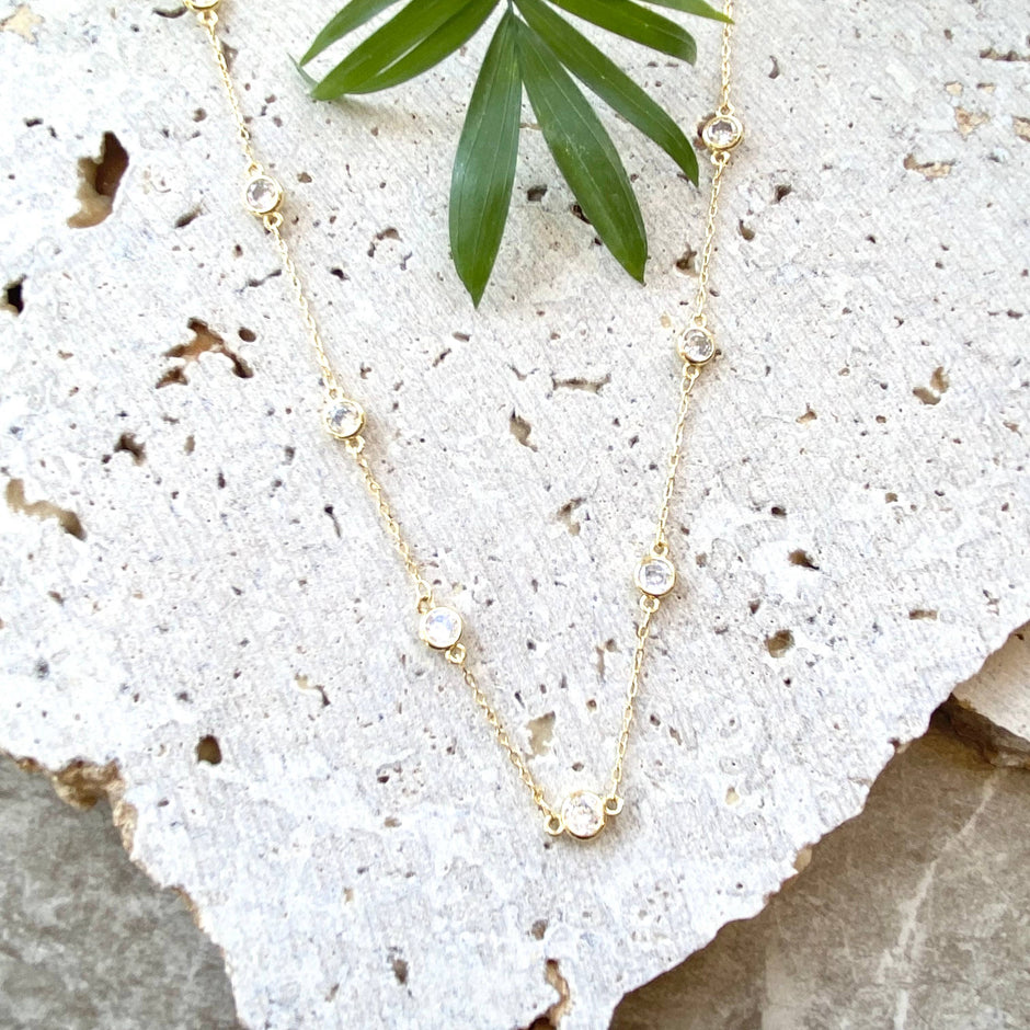 VB&CO Designs Handmade Jewelry - Gold and crystal short Necklace