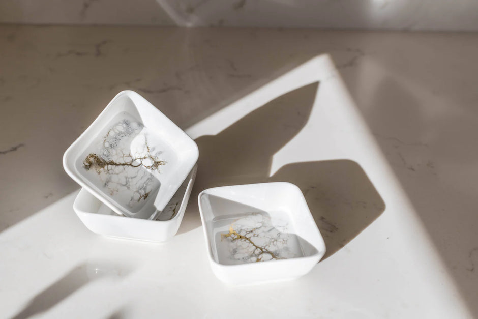 Lynn & Liana Resin Accented Ceramic Dipping Bowls