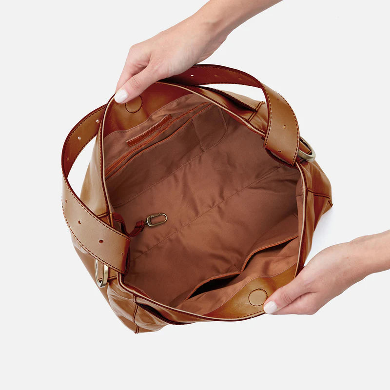 HOBO Render Shoulder Bag in Truffle