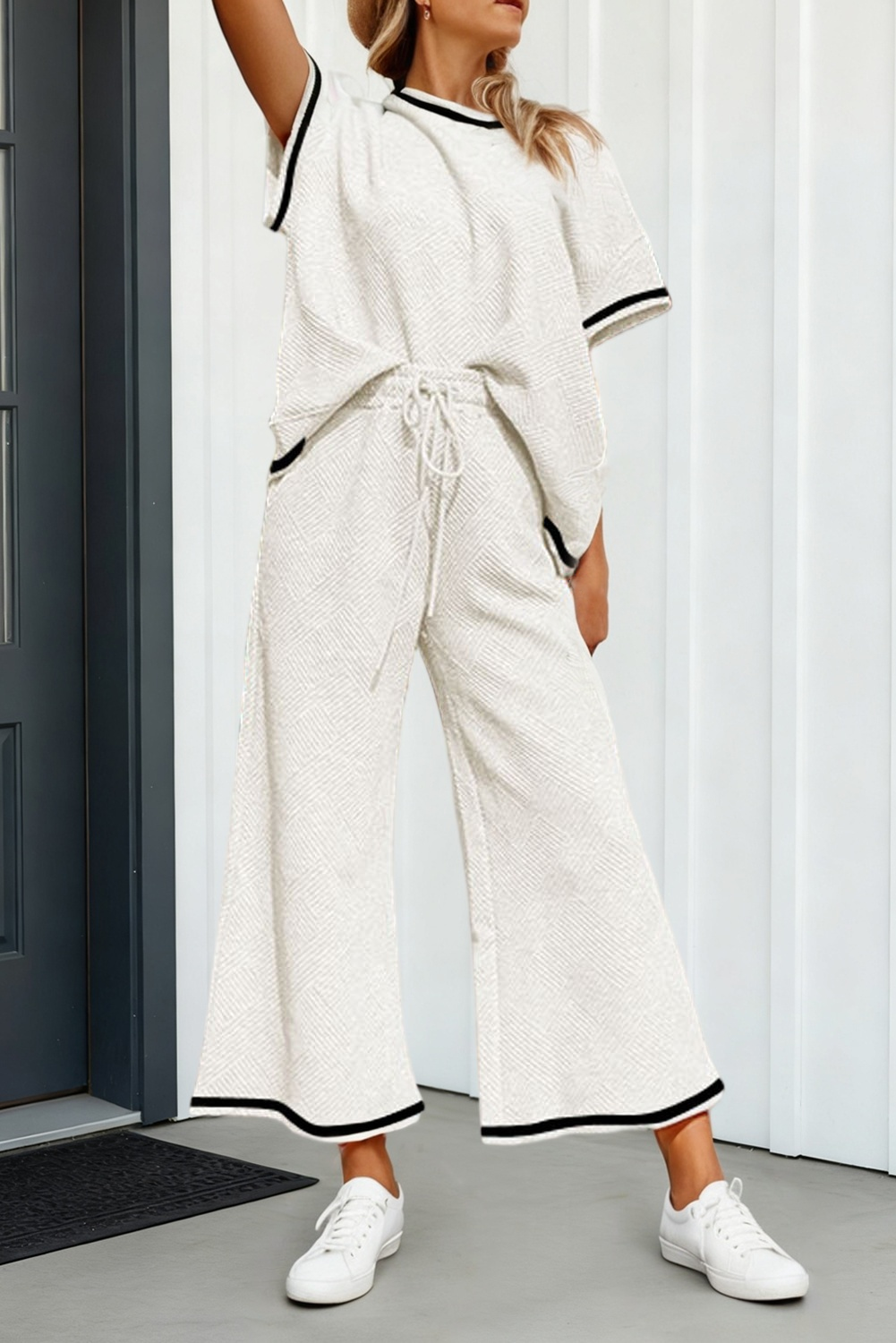 LA Society - LAS Textured Loose T Shirt and Drawstring Pants Set