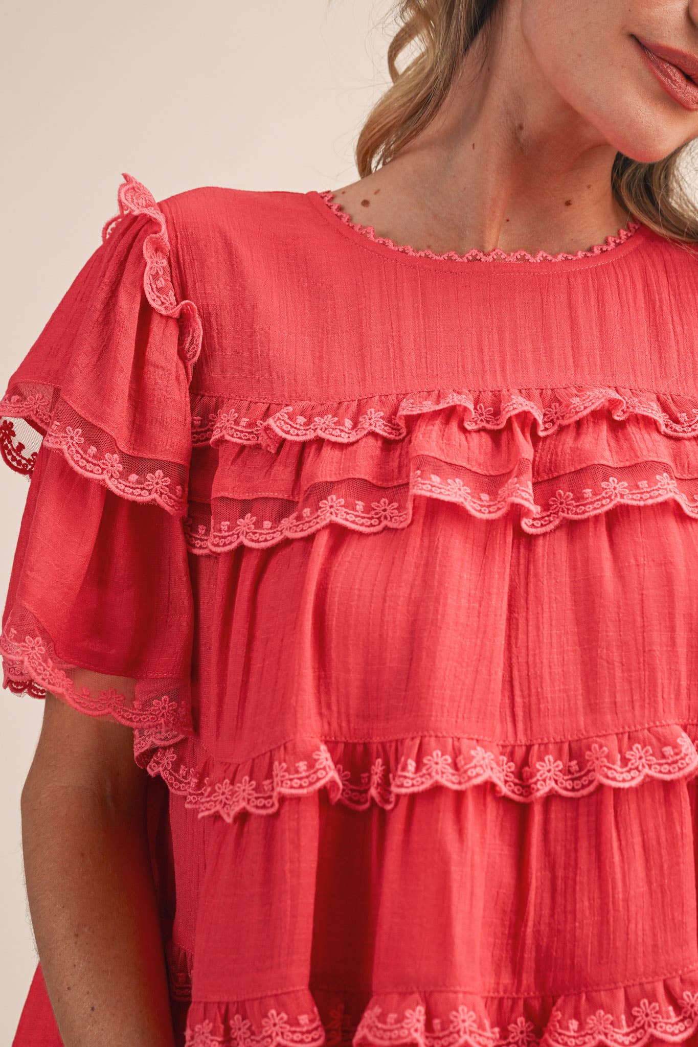 &MERCI - TIERED RUFFLE LACE TRIM SWING TOP Black