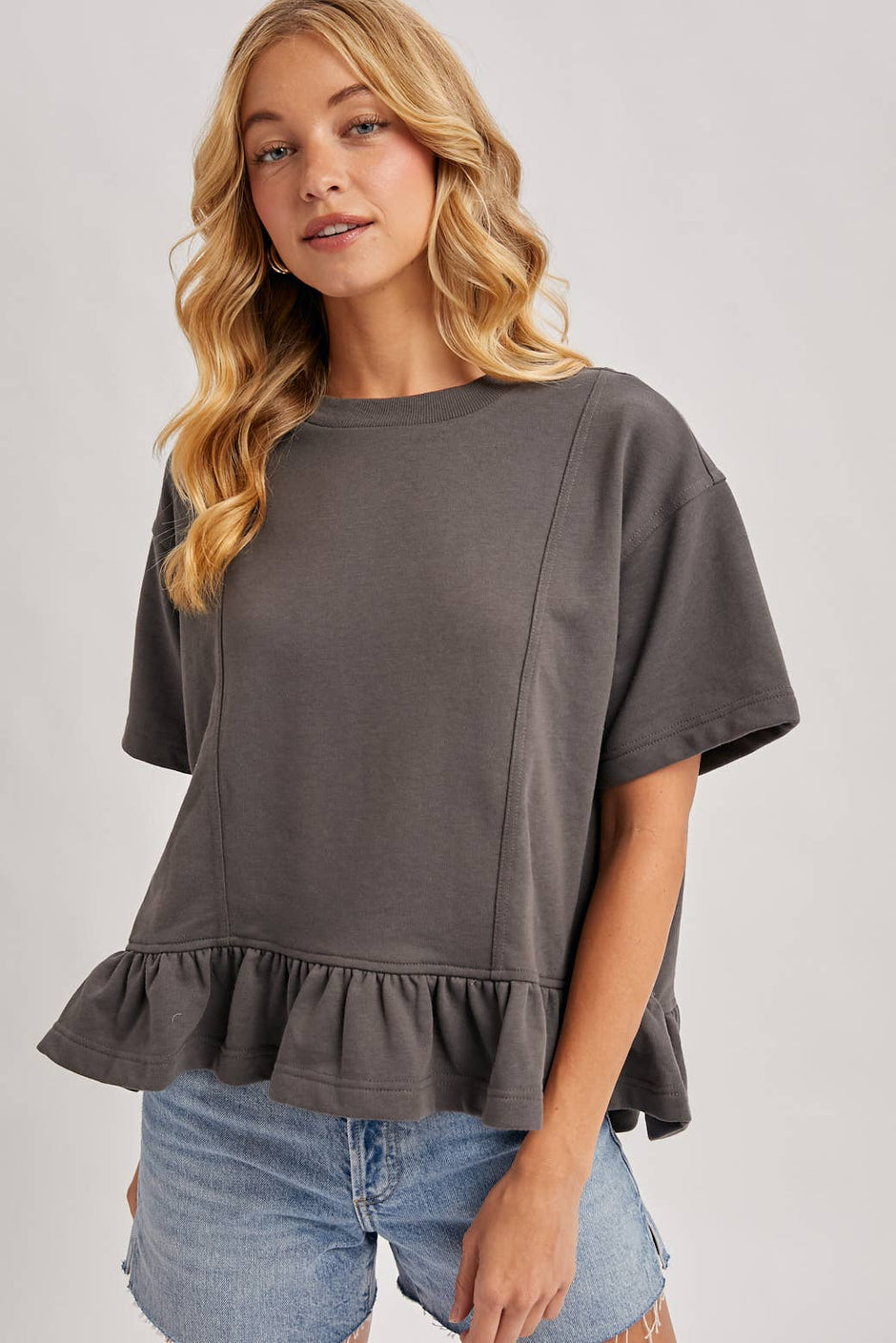 Bluivy - RUFFLED PEPLUM HEM BOXY SWING KNIT TEE